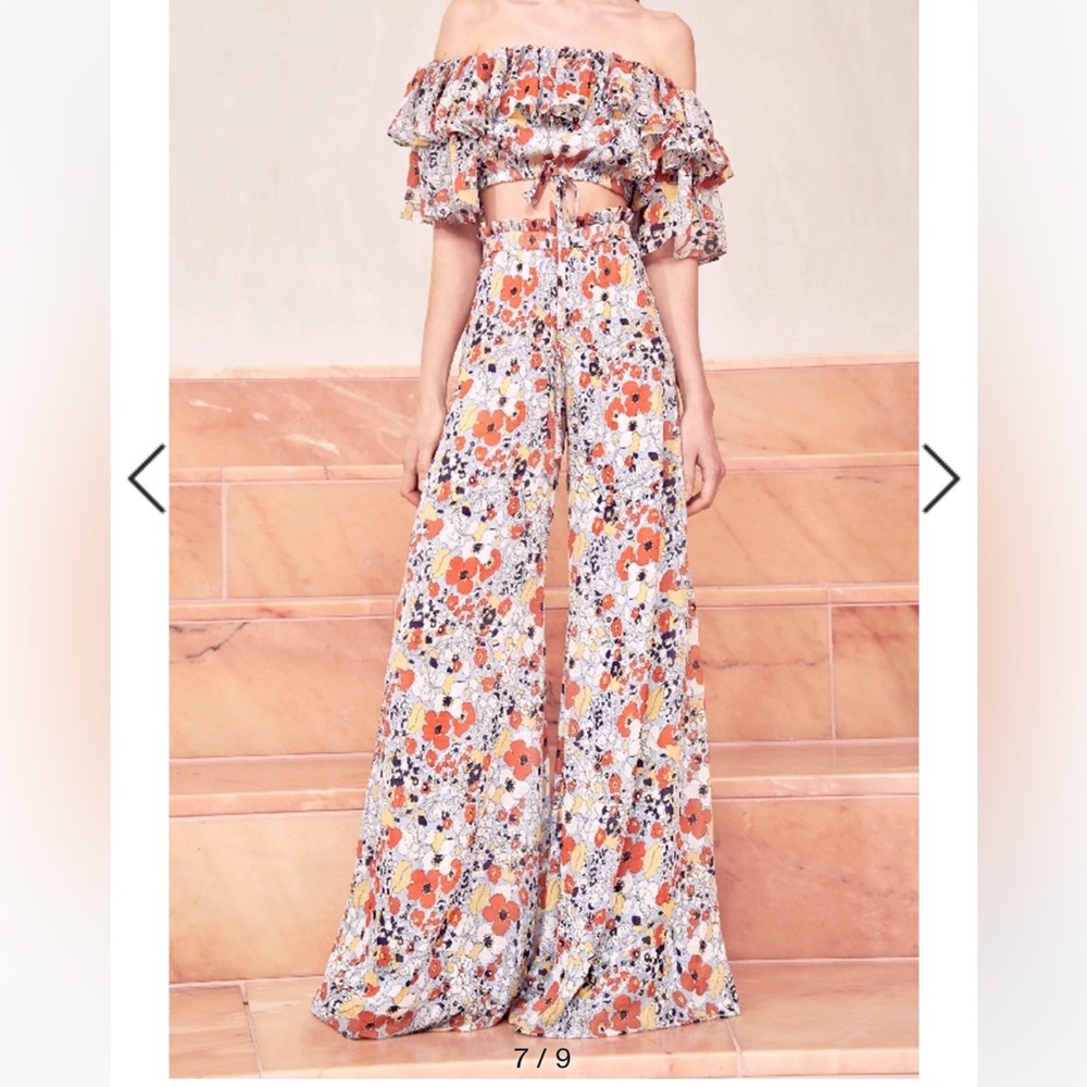 Alexis Adona Floral Off the Shoulder Crop Top - Picture 5 of 7